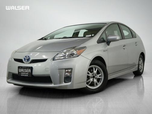 2010 Toyota Prius III
