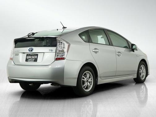 2010 Toyota Prius III