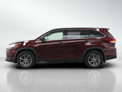 Ooh La La Rouge Mica 2019 Toyota Highlander XLE