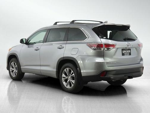 Silver Sky Metallic 2015 Toyota Highlander XLE