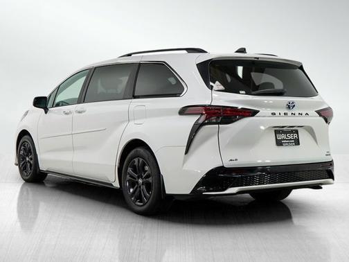 2024 Toyota Sienna XSE