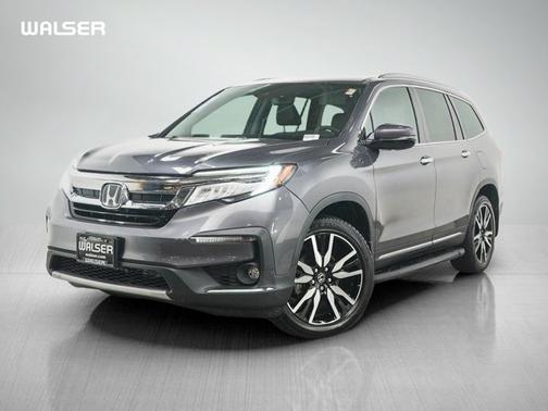Modern Steel Metallic 2019 Honda Pilot Touring 8-Passenger