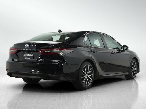 2022 Toyota Camry Hybrid Hybrid XLE