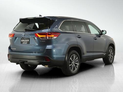 Shoreline Mist 2019 Toyota Highlander Hybrid XLE