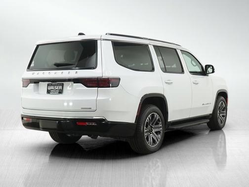 Bright White Clearcoat 2024 Jeep Wagoneer Series II