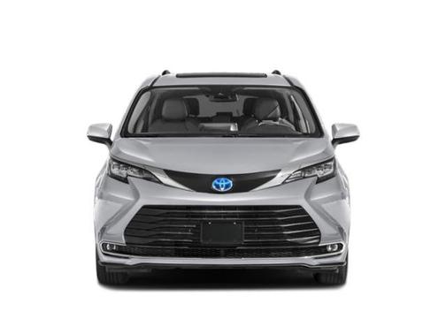 Celestial Silver Metallic 2021 Toyota Sienna XLE
