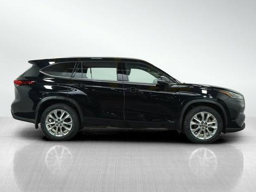 2022 Toyota Highlander Hybrid Hybrid Limited