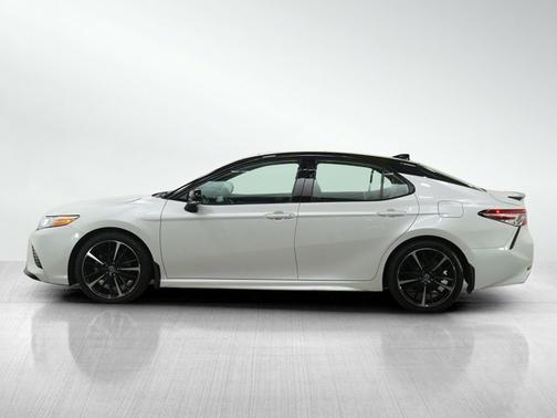 Wind Chill Pearl 2020 Toyota Camry XSE