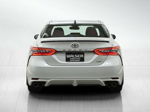 Wind Chill Pearl 2020 Toyota Camry XSE