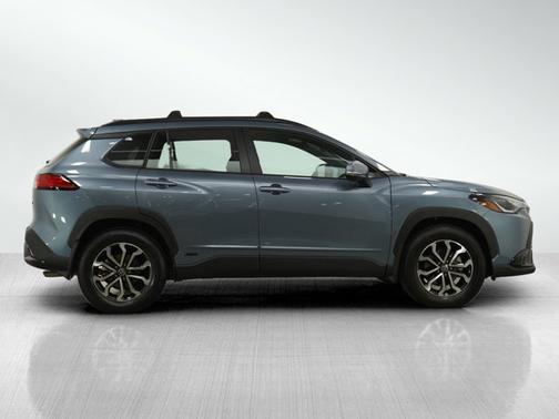 2024 Toyota Corolla Cross Hybrid SE