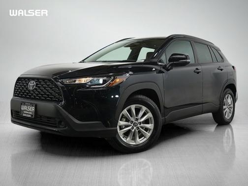 2025 Toyota Corolla Cross LE