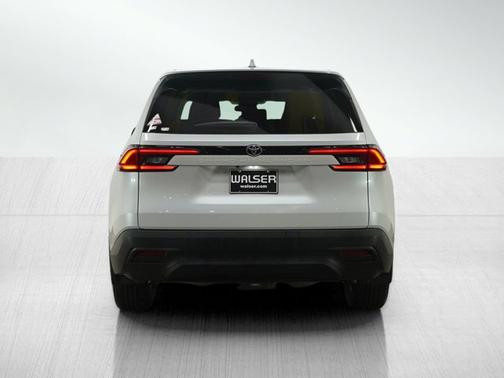 2025 Toyota Grand Highlander LE