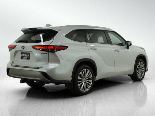 2023 Toyota Highlander Hybrid Hybrid Platinum