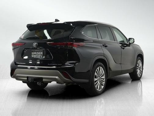 2025 Toyota Highlander 