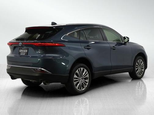 2022 Toyota Venza XLE