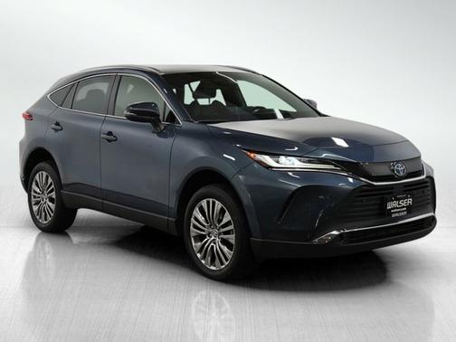 2022 Toyota Venza XLE