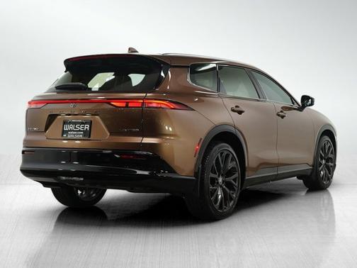 2025 Toyota Crown Signia Limited