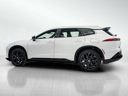 2025 Toyota Crown Signia Limited