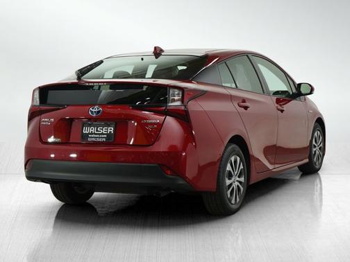 2022 Toyota Prius LE