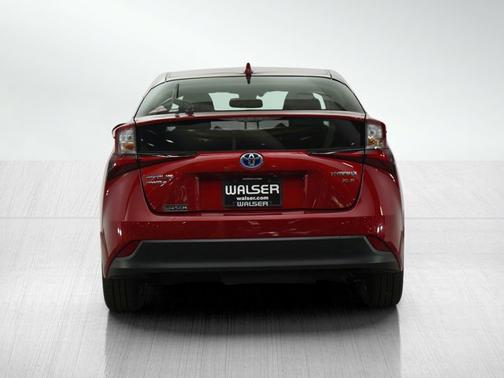 2022 Toyota Prius LE