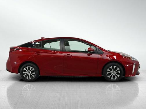 2022 Toyota Prius LE