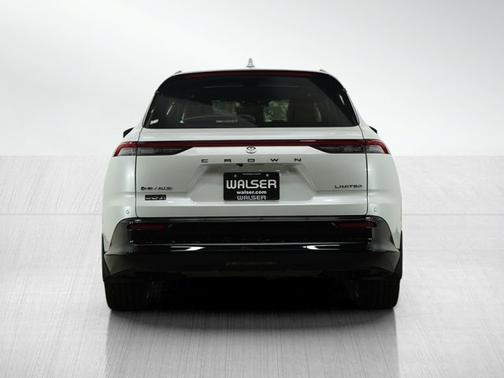 2025 Toyota Crown Signia Limited
