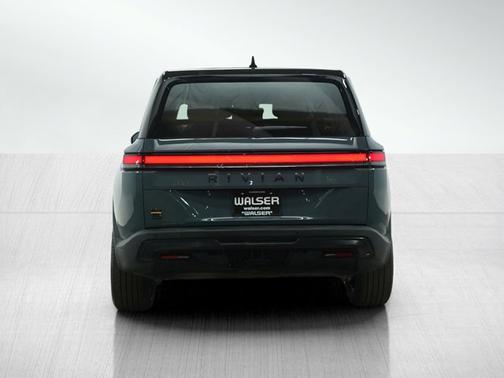 2025 Rivian R1S Ascend