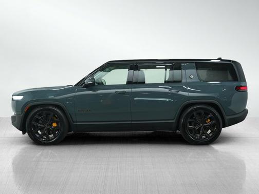 2025 Rivian R1S Ascend