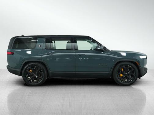 2025 Rivian R1S Ascend