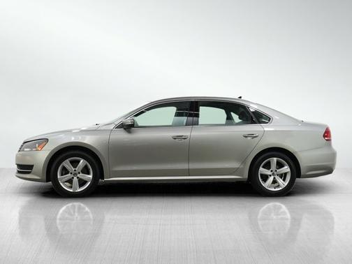 2014 Volkswagen Passat 1.8T SE