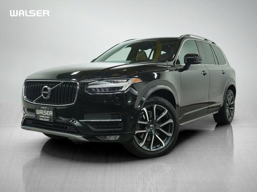 2016 Volvo XC90 T6 Momentum