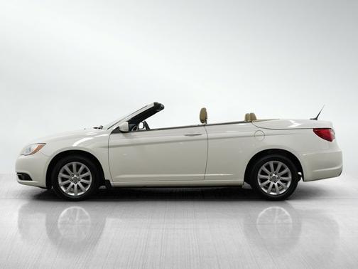 Bright White Clearcoat 2011 Chrysler 200 Touring