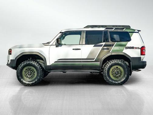 2025 Toyota Land Cruiser 