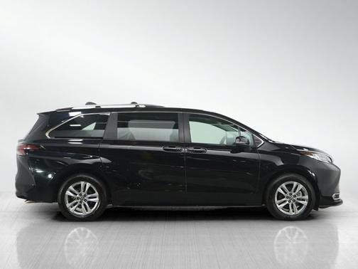 2024 Toyota Sienna Limited