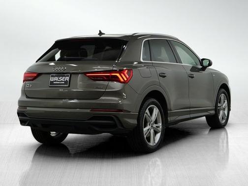 2021 Audi Q3 S line Premium