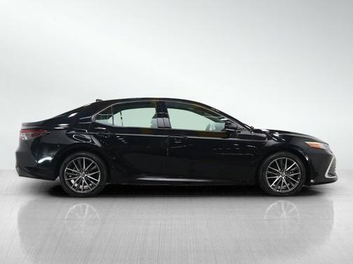 2022 Toyota Camry XLE
