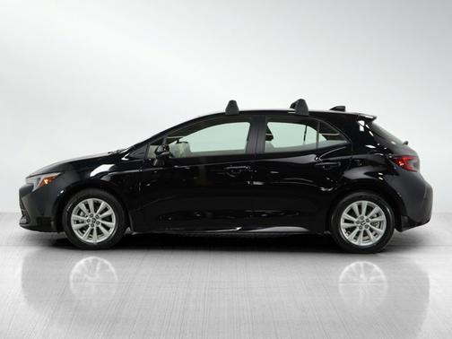 2025 Toyota Corolla Hatchback SE