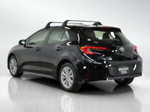 2025 Toyota Corolla Hatchback SE