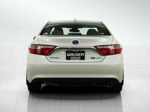 2017 Toyota Camry Hybrid XLE