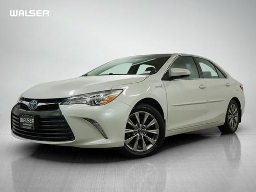 2017 Toyota Camry Hybrid XLE