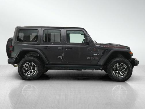Granite Crystal Metallic Clearcoat 2025 Jeep Wrangler Rubicon