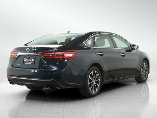 2018 Toyota Avalon XLE