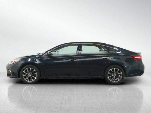 2018 Toyota Avalon XLE