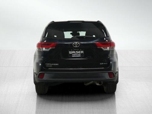 2017 Toyota Highlander LE