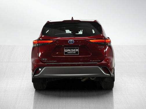 2023 Toyota Highlander Hybrid Hybrid Platinum