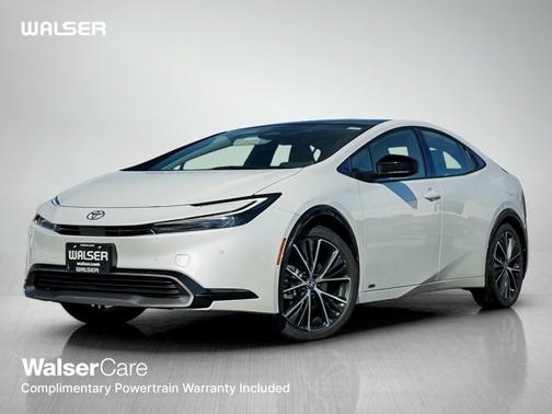 2025 Toyota Prius XLE
