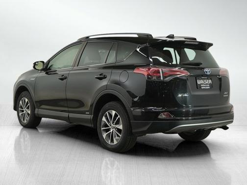 2017 Toyota RAV4 Hybrid XLE
