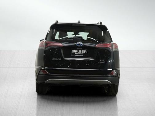 2017 Toyota RAV4 Hybrid XLE