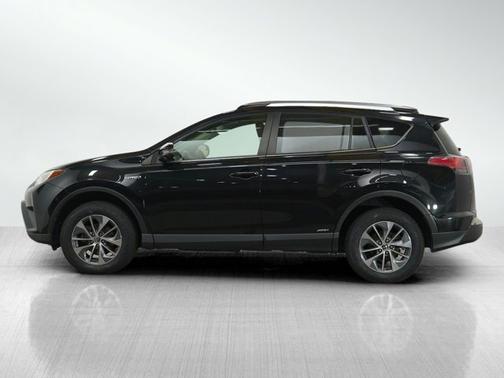 2017 Toyota RAV4 Hybrid XLE