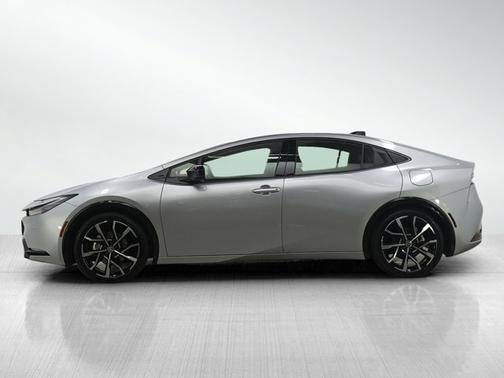 2025 Toyota Prius Plug-In Hybrid XSE